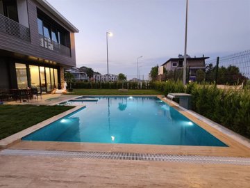 Desirable Villa For Sale In Belek, Antalya With Private Facilities - Swimming pool with sun terrace