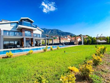 Incredible Fethiye Villa For Sale - Vast private gardens