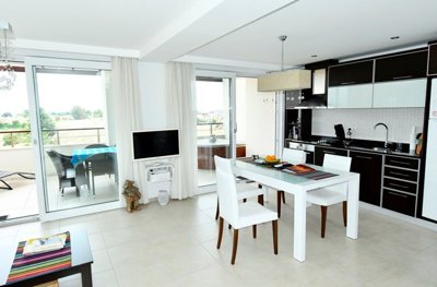 Immaculate Property For Sale In Side - Dining area and kitchen