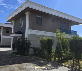 Brand New Villa For Sale In Belek, Antalya - Villa and parking area