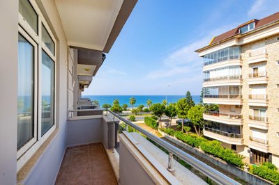 Seafront Apartment For Sale In Alanya - Gorgeous sea views