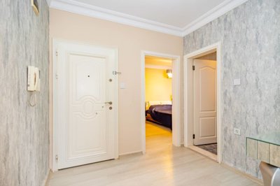 Seafront Apartment For Sale In Alanya - Apartment entrance