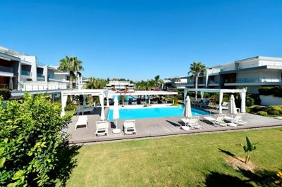 Ready-To-Move Property For Sale In Manavgat, Antalya - Sun-drenched terraces with social gardens