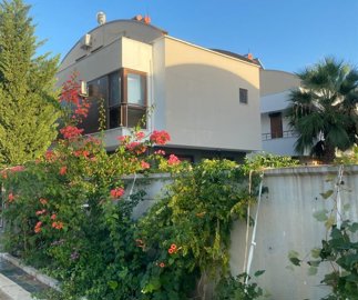 Furnished Two-Storey Villa For Sale in Belek, Antalya - Modern property with ample privacy