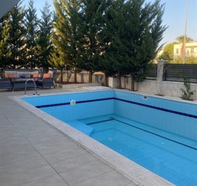 Furnished Two-Storey Villa For Sale in Belek, Antalya - Poolside sunbathing terrace