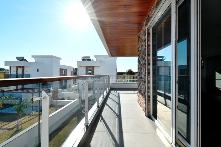 Image No.11-3 Bed Apartment for sale