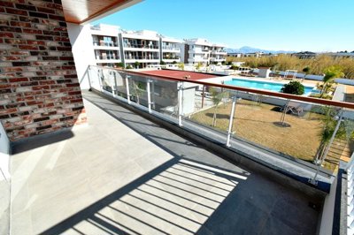Brand New Property For Sale In Side, Manavgat - Great-sized wrap-around balcony
