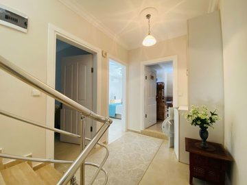 Sizeable Semi-Detached Villa For Sale In Didim – First floor landing