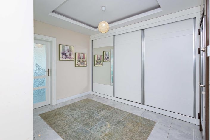 Image No.19-3 Bed Apartment for sale
