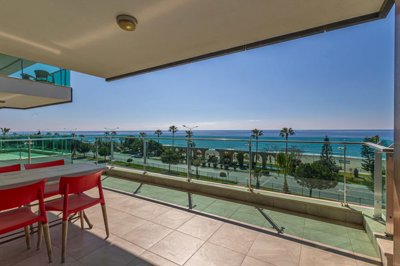 Immaculate Alanya Apartment In Kestel For Sale - Very large balcony with full sea vistas