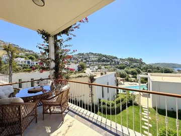 Furnished Sea-View Apartment For Sale In Bodrum – Private balcony with nature and sea views