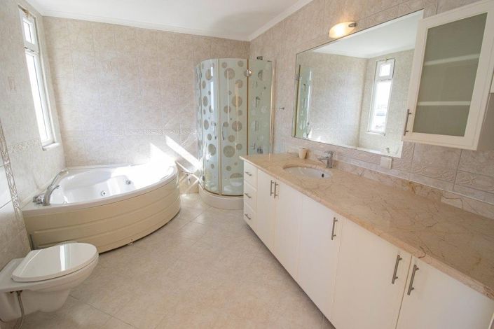 Image No.13-4 Bed Villa for sale