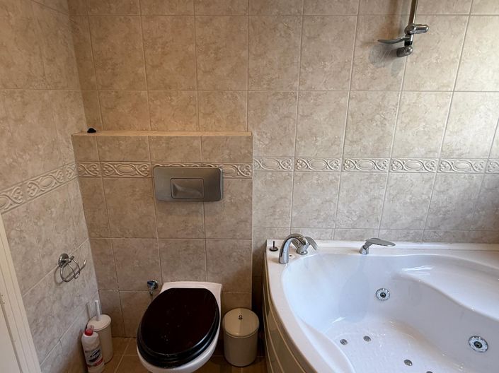 Image No.20-4 Bed Villa for sale