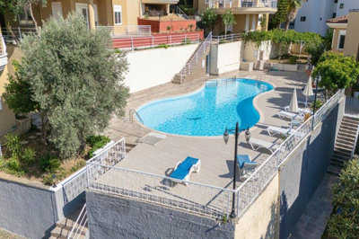 Ready-To-Move Investment Property For Sale In Alanya - Communal pool and social terraces