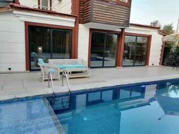 Sizeable Villa For Sale in Belek With Private Facilities - Private exterior