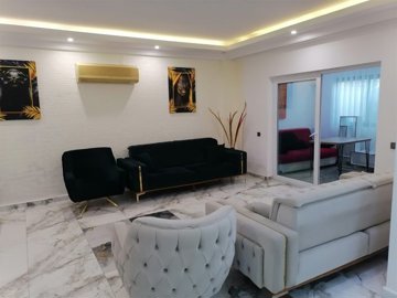 Sizeable Villa For Sale in Belek With Private Facilities - Lounge to the winter garden