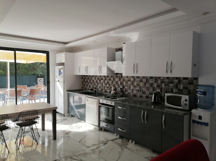 Image No.9-4 Bed Villa for sale