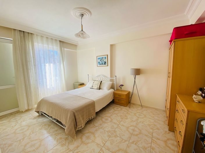 Image No.13-2 Bed Apartment for sale
