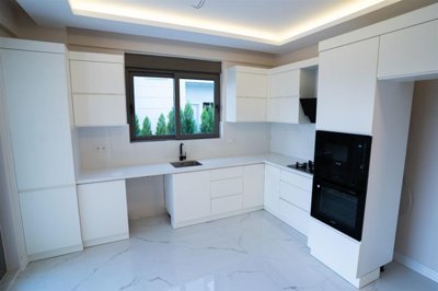 Sensational Villa In Belek For Sale With A Private Pool - Chic fully installed kitchen