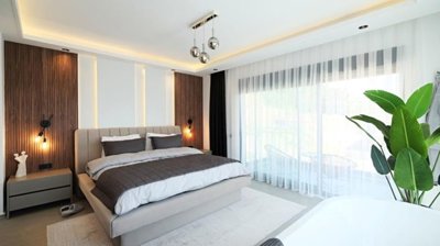 Ultra-Luxury Sea View Alanya Villa For Sale - Luxurious master bedroom