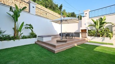 Ultra-Luxury Sea View Alanya Villa For Sale - Paradise like outdoor space