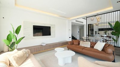 Ultra-Luxury Sea View Alanya Villa For Sale - Very spacious lounge