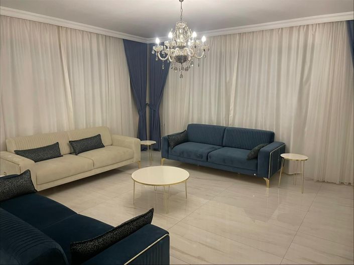 Image No.10-8 Bed Villa for sale