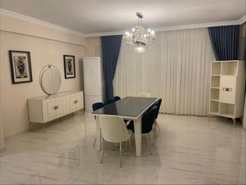 Opulent Villa With A Private Pool & Garden For Sale in Belek - Dining room