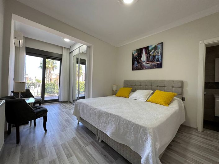 Image No.20-4 Bed Villa for sale