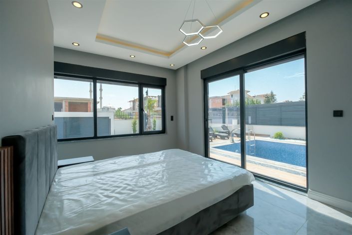 Image No.11-4 Bed Villa for sale