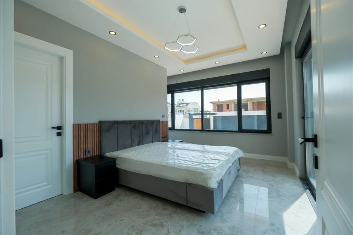 Image No.12-4 Bed Villa for sale