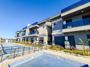 Incredible Belek Apartment In Antalya For Sale - Communal swimming pool