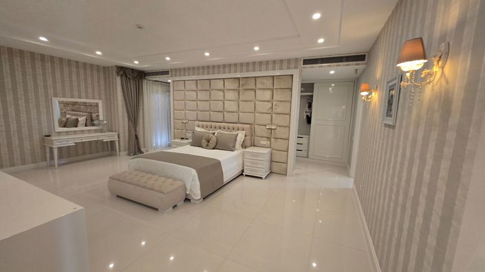 Image No.9-5 Bed Villa for sale