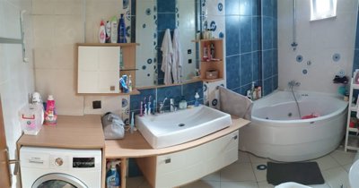Charming Villa For Sale In Antalya - Bathroom with a jacuzzi bath