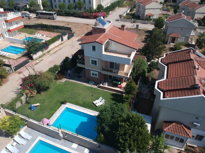 Image No.2-4 Bed Villa for sale