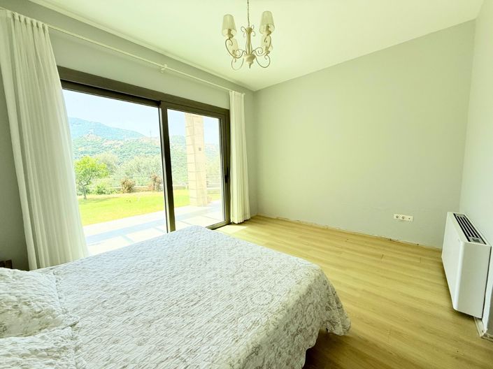 Image No.17-3 Bed Villa for sale