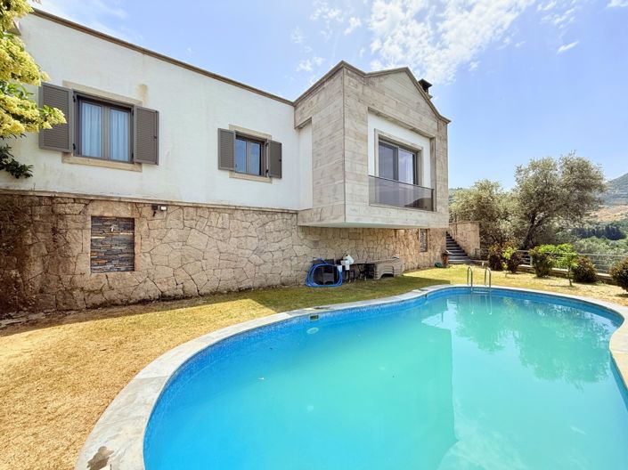 Image No.2-3 Bed Villa for sale