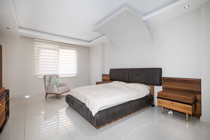 Image No.16-4 Bed Penthouse for sale