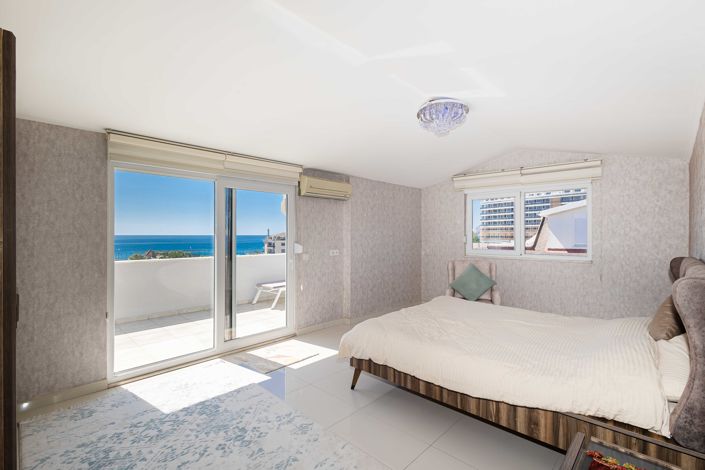 Image No.19-4 Bed Penthouse for sale