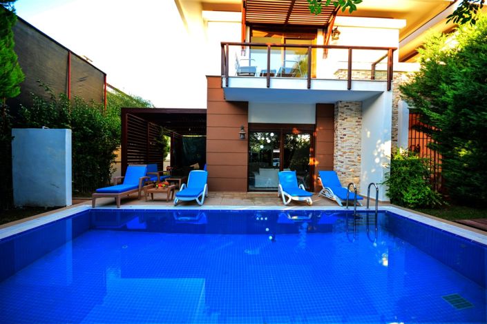 Image No.2-4 Bed Villa for sale