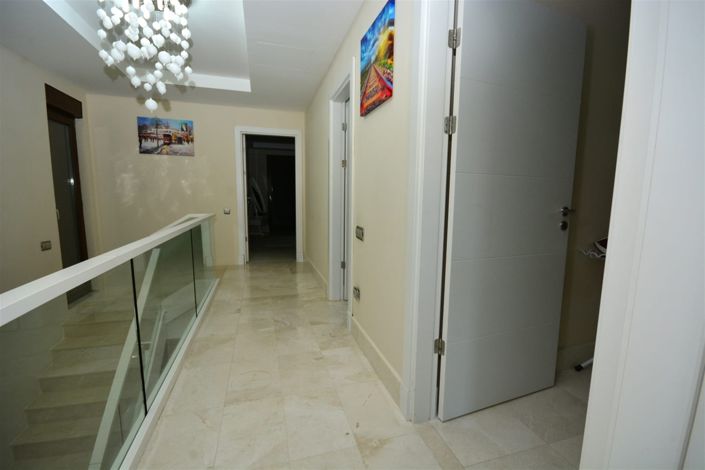 Image No.22-4 Bed Villa for sale
