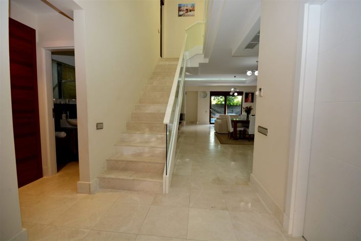 Image No.6-4 Bed Villa for sale