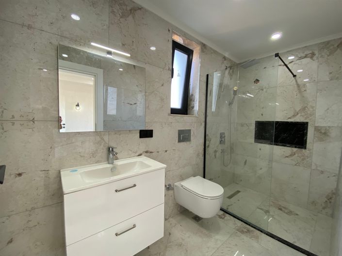 Image No.13-3 Bed Villa for sale