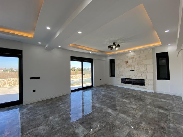 Image No.6-3 Bed Villa for sale