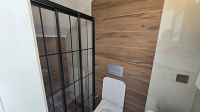 Desirable Villa For Sale In Belek, Antalya With A Private Pool - First shower room