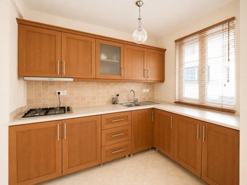Immaculate Semi-Detached Villa For Sale In Akbuk – Fully fitted kitchen