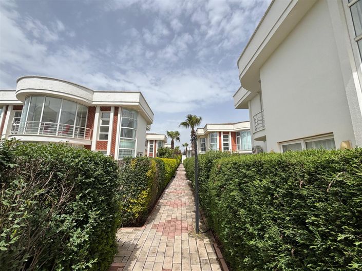 Image No.3-4 Bed Villa for sale