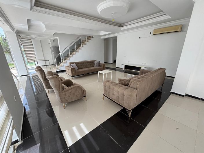 Image No.5-4 Bed Villa for sale