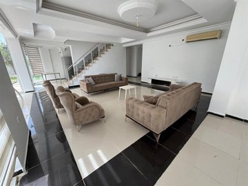 Spotless Villa For Sale In Belek, Antalya With A Private Garden & Pool - Light and airy lounge with furnishings