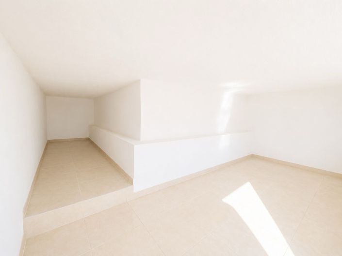 Image No.24-3 Bed Villa for sale